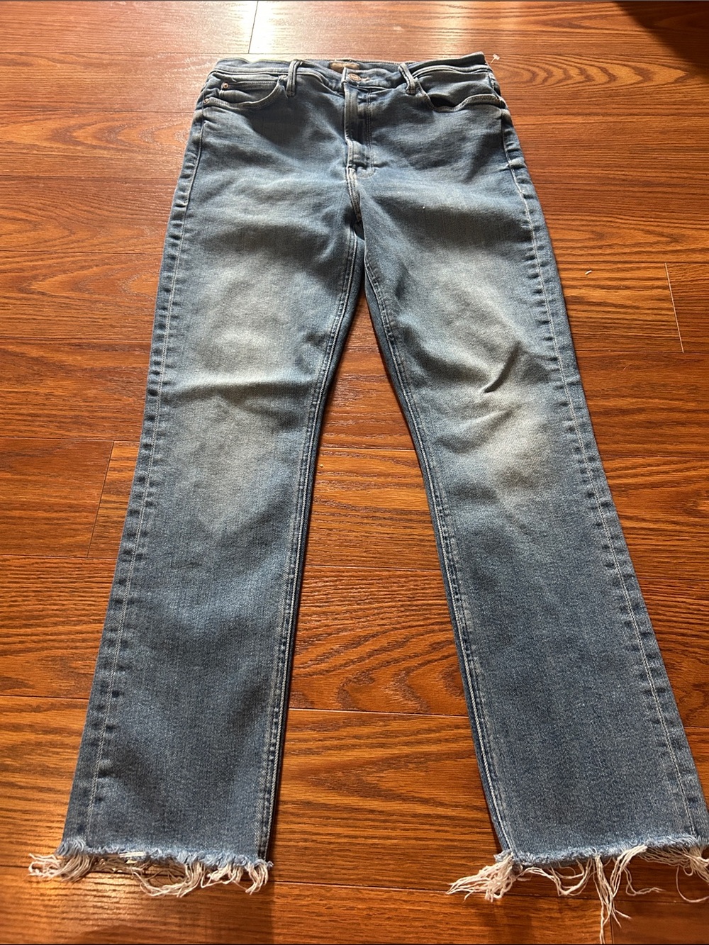 Mother Mid Rise Dazzler Ankle Fray Straight Jeans Flawless- Light Blue Size 31